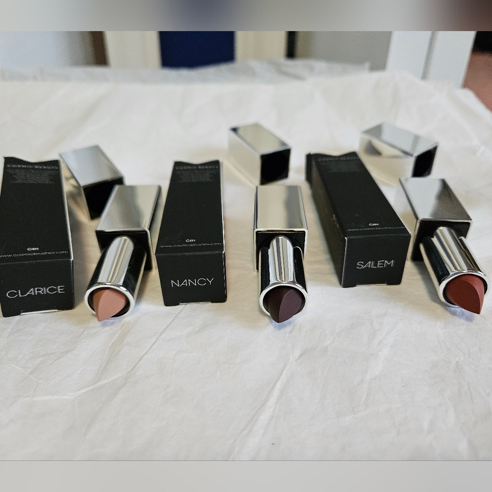 Cosmic Beauty lipsticks x3